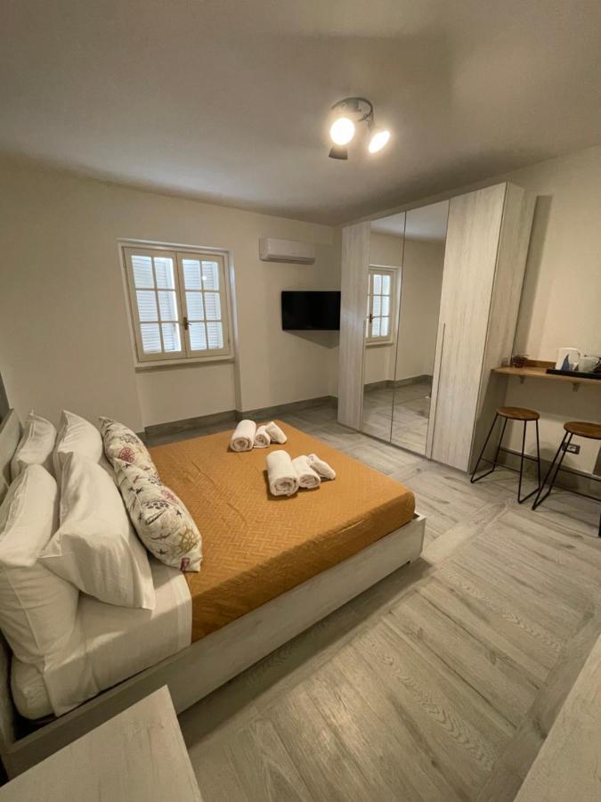 Casa Vacanze Sangallo Нетуно Екстериор снимка